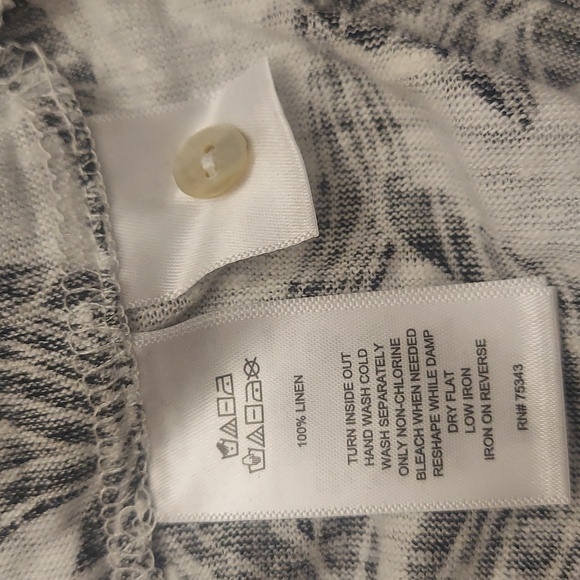 NWT TAHARI 100% Luxe Linen Black And White Floral Back Button Down Pullover Top - Picture 11 of 11